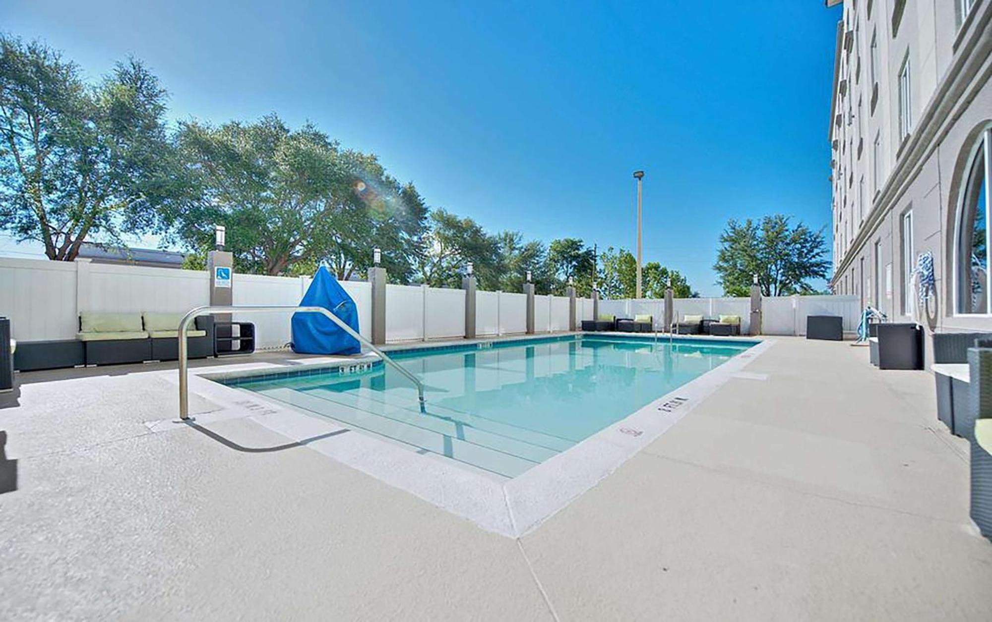 Sonesta Essential Orlando Hotel Exterior foto